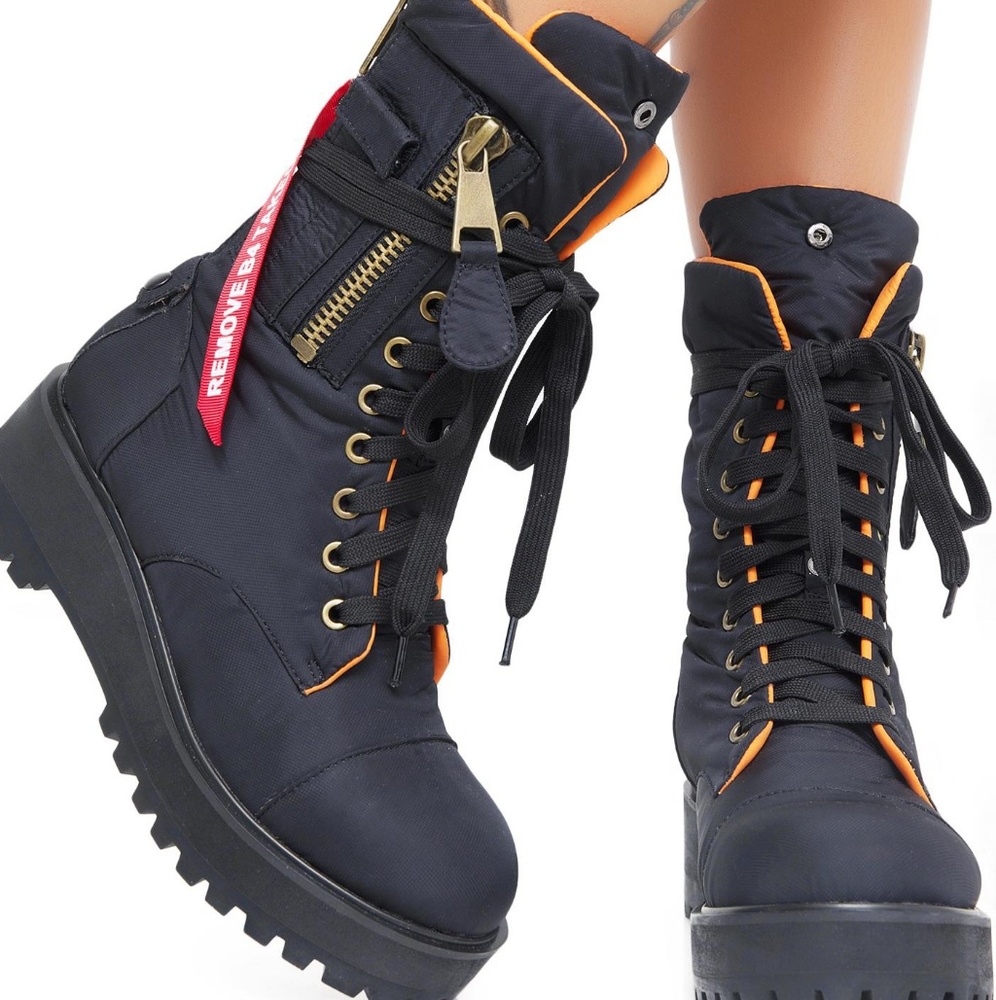 Dollskill Poster Grl Combat Flight Boots